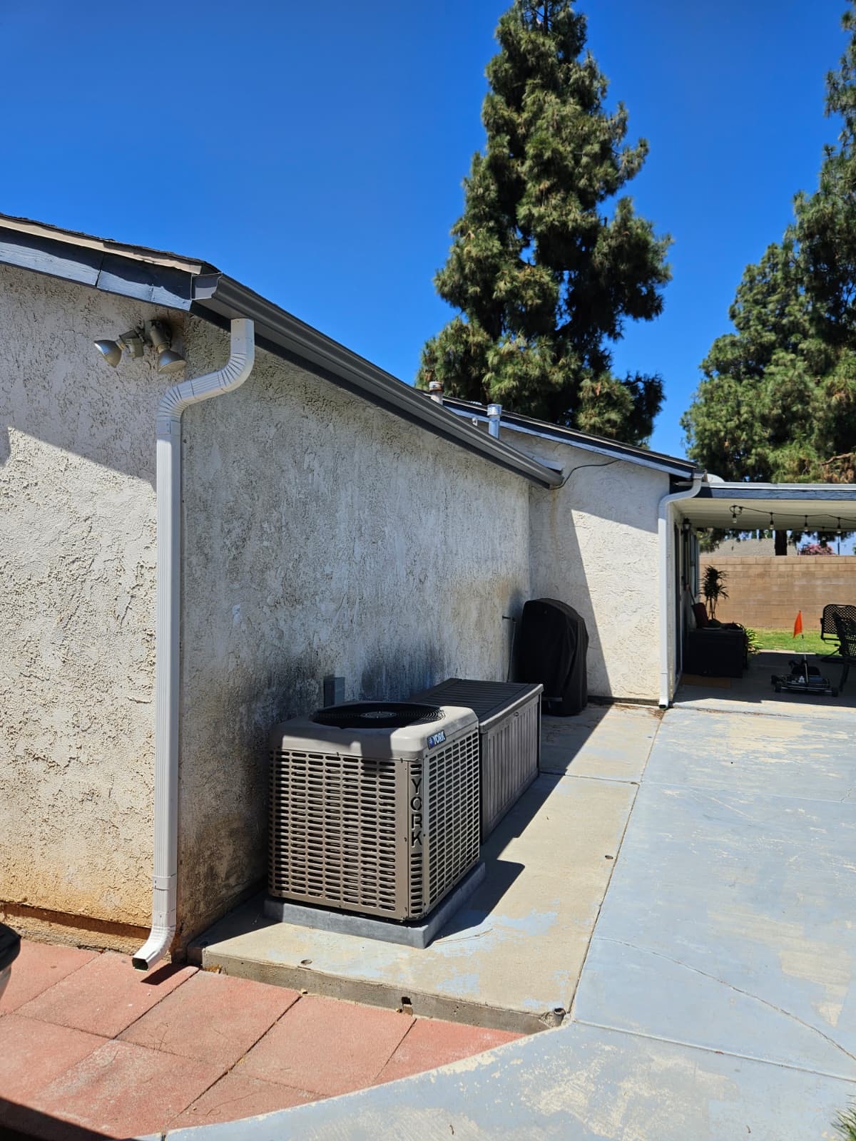 Rain gutter installation project
